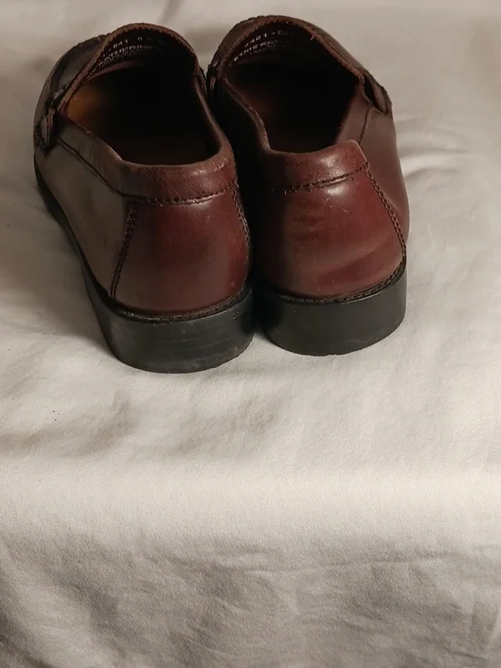 Bass Weejuns Women's Katherine ll Brown Leather Penny Loafers - Picture 3 of 9